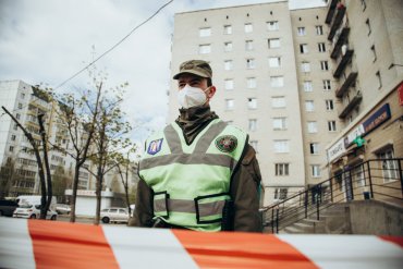 В полиции опровергли слухе о побеге из общежития под Киевом, где 78 человек заражены коронавирусом