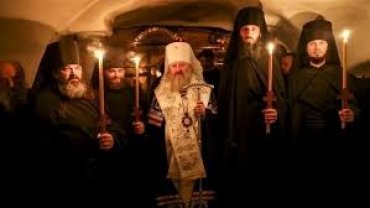 Почти все священники Киево-Печерской лавры заразились коронавирусом