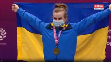 Украинки завоевали 8 золотых медалей на ЧЕ по тяжелой атлетике