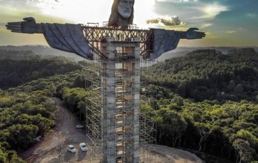 В Бразилии строят новую статую Христа