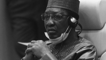 Президент Чада умер от ранений полученных в бою на передовой
