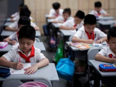 В Китае из школьных библиотек изымут все книги, «прославляющие ценности Запада»