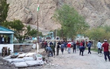 В результате конфликта Кыргызстана и Таджикистана пострадало более сотни человек