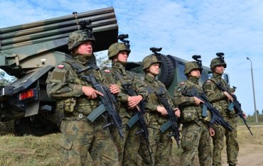 Польша предупредила о масштабных военных учениях
