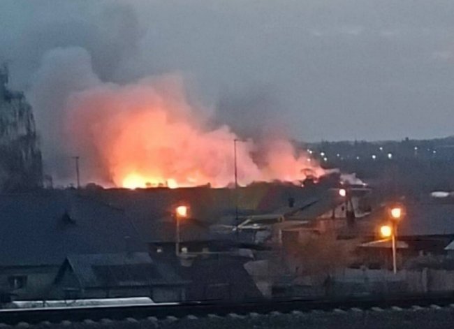 У російському Воронежі пролунав вибух на авіазаводі, де збирають літаки “судного дня”