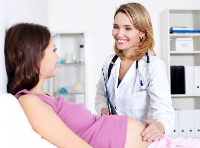 Сколько нужно визитов в гинеколог при беременности?