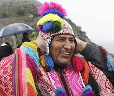 Президент Боливии обвинил католических епископов в краже церковного имущества