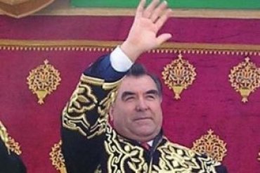 В мечетях Таджикистана будут разъяснять политику президента