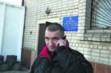 Украинским зэкам могут разрешить мобилки