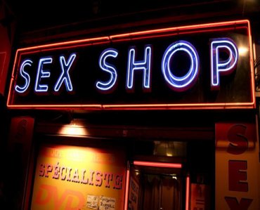 Пастор в Америке хочет из секс-шопа сделать церковь
