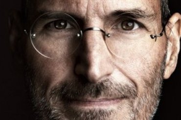 Стив Джобс признан лидером в рейтинге самых выдающихся людей 25-летия