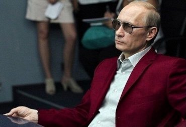 Путин окончательно приравнял популярных блогеров к СМИ