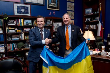 Коновалюк: В угоду своим геополитическим амбициям страны-гаранты превратили Украину в поле боя