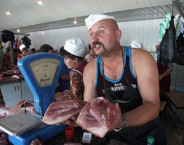 Украина планирует отменить эмбарго на ввоз мяса из Польши