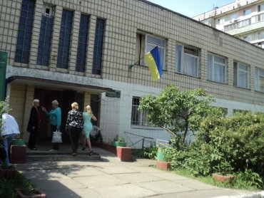 На избирательном округе №34 Киева зафиксирована попытка массового подкупа избирателей, – член избиркома