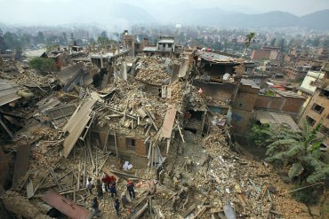 Папа Франциск пожертвовал 100 тысяч долларов пострадавшим от землетрясения в Непале