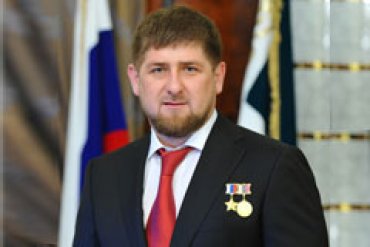 Путин лично вручил Кадырову очередной орден