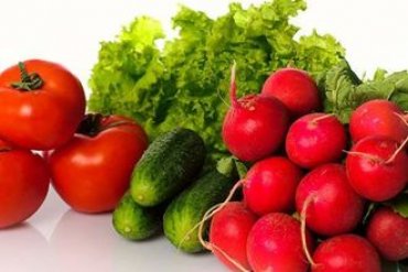 В Украине продолжают дешеветь тепличные овощи
