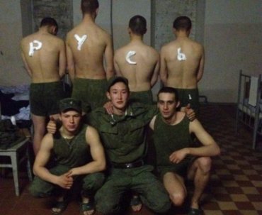 Российская армия: в мире животных