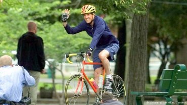 Госсекретарь США рассказал, как чуть не спровоцировал международный скандал ездой на велосипеде