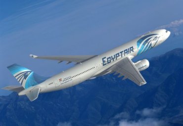 Исчезнувший с радаров самолет EgyptAir упал в море
