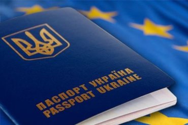 ЕС обсуждает перенесение безвизового режима для Украины