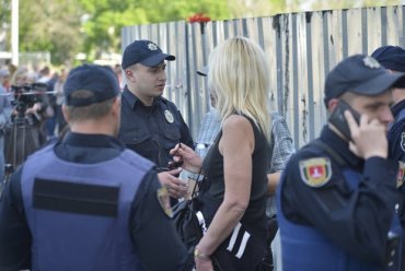 Полиция в Одессе изымает георгиевские ленты