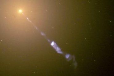 Ученые рассказали о загадочном космическом луче, который движется быстрее скорости света