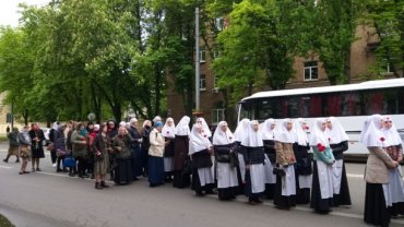 В Киеве верующие прошли крестным ходом в память о погибших во Второй мировой