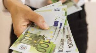 В ЕС запретят наличные расчеты на сумму более 10 000 евро