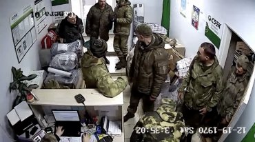 Русские мародеры отправили своим семьям 58 тонн посылок с награбленным добром