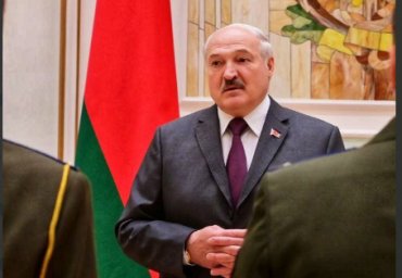 Лукашенко секретно наградил сотрудников КГБ за “спецоперацию” в Украине
