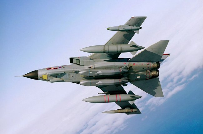 Великобритания передала Украине дальнобойные ракеты Storm Shadow