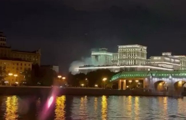 Ночью загорелось здание минобороны РФ