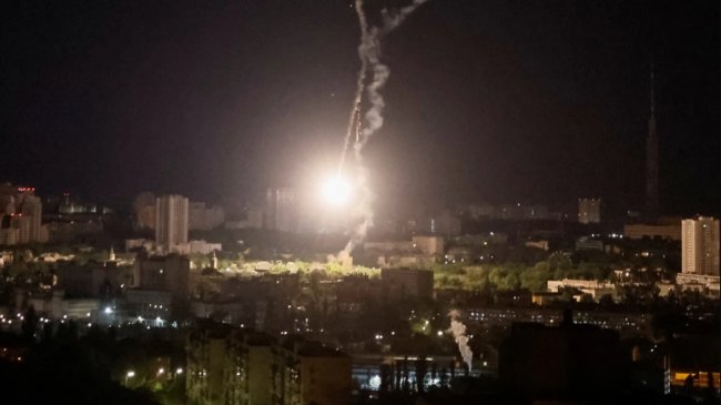 Росіяни знов атакували Київ ракетами: попередньо, всі збито
