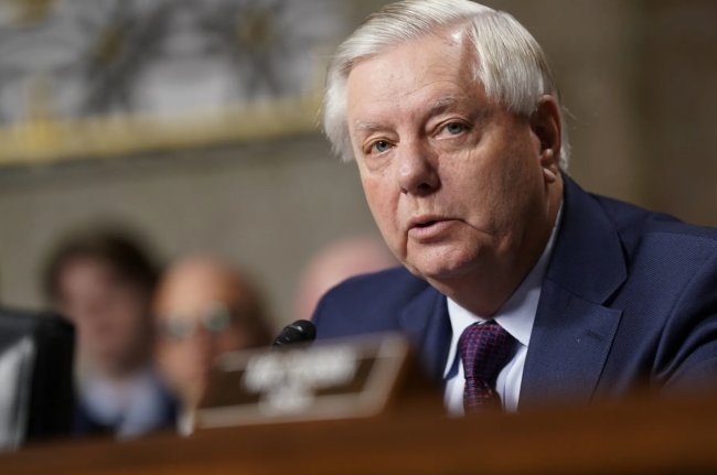 США погрожують Росії «нищівними» санкціями: Сенат готує удар по економіці Путіна США погрожують Росії «нищівними» санкціями: Сенат готує удар по економіці Путіна