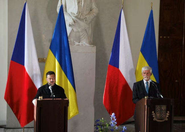 Зеленський закликав до негайного припинення вогню та посилення тиску на Росію Зеленський закликав до негайного припинення вогню та посилення тиску на Росію