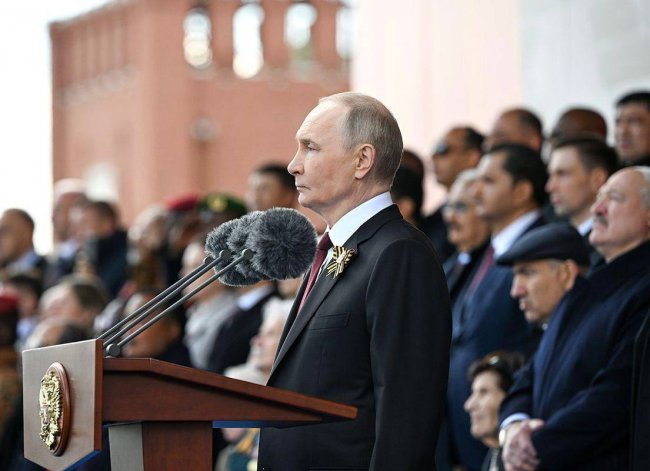 Путін використав День Перемоги для виправдання війни на тлі провалів на фронті – NYT Путін використав День Перемоги для виправдання війни на тлі провалів на фронті – NYT
