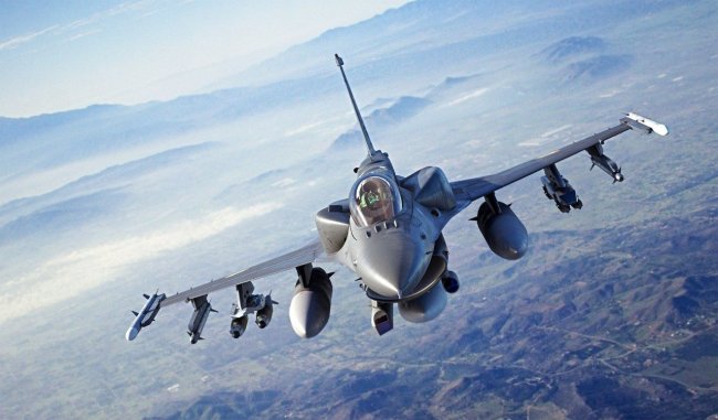 Український F-16 зазнав аварії під час бою: пілот катапультувався, — Повітряні сили ЗСУ Український F-16 зазнав аварії під час бою: пілот катапультувався, — Повітряні сили ЗСУ