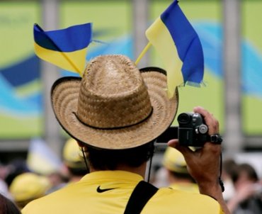 Украина и Польша отменили плату за визы
