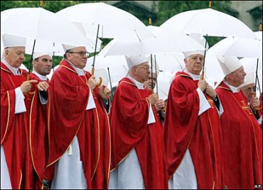 В краже секретных ватиканских документов подозревают еще двух кардиналов