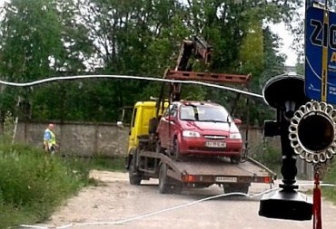 После поездки в «Межигорье» у журналистки милиция забрала автомобиль