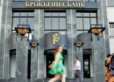 Украинские банки избавляются от гривны