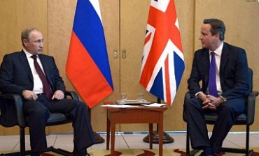 На встрече с Путиным Кэмерон отказался пожать ему руку
