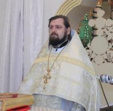 Кого поддерживают луганские священники?