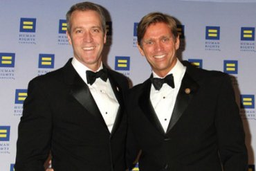 Американский конгрессмен сочетался однополым браком