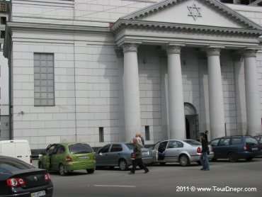 В центральной синагоге Днепропетровска иудеи начали собирать помощь для Нацгвардии