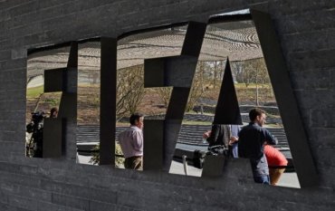 В ЮАР признались, что давали взятки на $10 млн. чиновникам ФИФА
