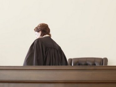 Большинство судей, которых нужно люстрировать, назначены пожизненно