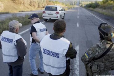 В ЛНР боевики обстреляли наблюдателей ОБСЕ